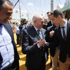 Los jugadores del Betis disfrutan en la Feria