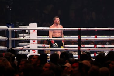 Canelo Álvarez admite desgaste físico tras caer ante Crawford y descarta el retiro