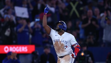 El pelotero dominicano consiguió su primer cuadrangular de la temporada 2025 de las Grandes Ligas y los Blue Jays registraron su decimoprimer triunfo.
