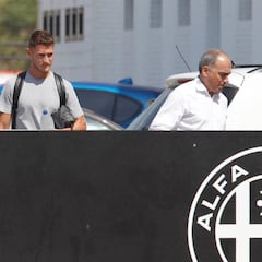 Santi Mina se despidió del Valencia y Sáenz se entrenó