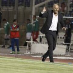 Figueroa: "Estoy capacitado para dirigir la selección chilena"