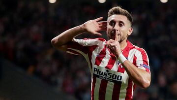 H&eacute;ctor Herrera festeja un gol con el Atl&eacute;tico de Madrid