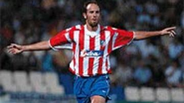 <B>VENDRÍA CEDIDO</B>. De aceptar, Gonzalo Colsa juagará cedido por una temporada en el club vallisoletano.