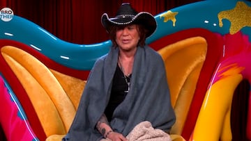 The actress alleges Rourke assaulted her during filming of Chad Faust’s 2020 thriller ‘Girl’: “So many gross stories of things he made me go thru”.