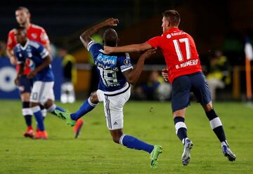 Independiente empató gracias al gol de Emmanuel Gigliotti y Andrés Cadavid puso arriba a Millonarios. Al final, fue 1-1 en Bogotá. El equipo azul está obligado a ganar en Sao Paulo ante Corinthians.