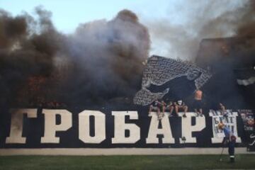 Football Soccer Serbia - Partizan Belgrade v Red Star Belgrade - Super liga - Partizan Belgrade Stadium, Belgrade, Serbia - 17/9/16 Partizan Belgrade's fans cheer during the match.