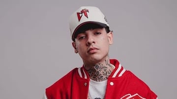 Natanael Cano golpea y rompe laptop de DJ en festival Baja Beach