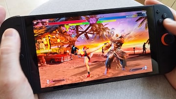 Jugando a Street Fighter 6 en modo portátil en Nintendo Switch 2