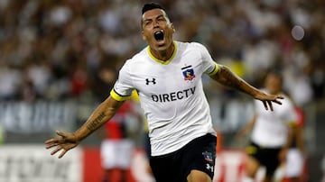 Esteban Paredes ha sido seis veces el máximo goleador del fútbol chileno en un campeonato. Pulverizó la marca que ostentaba el paraguayo Eladio Zárate (4).