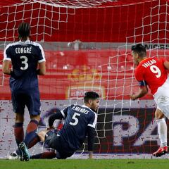 Se lleva en la sangre: Falcao y la definición de 9 con clase