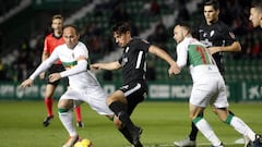 El Sporting estrena camiseta en Elche como homenaje a Quini