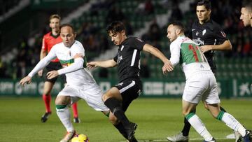 Elche y Sporting se reparten los puntos y los penaltis fallados