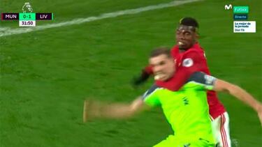 Ridículo penalti de Pogba que pone en ventaja al Liverpool