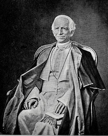 Vincenzo Gioacchino Raffaele Luigi Pecci. Conocido por su encíclica Rerum Novarum, que abordó la cuestión social y los derechos de los trabajadores.