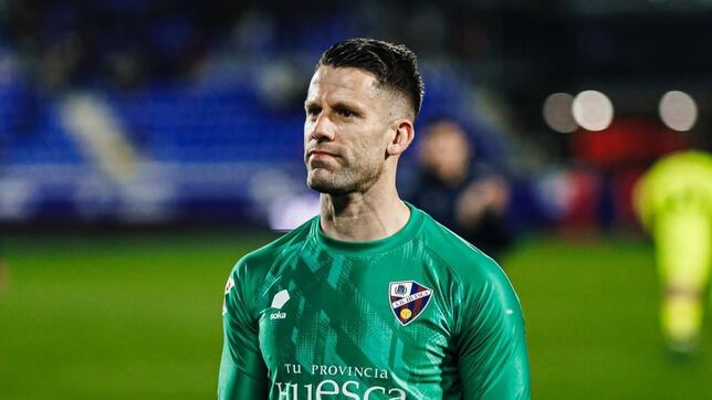 Dani Jiménez echa el candado