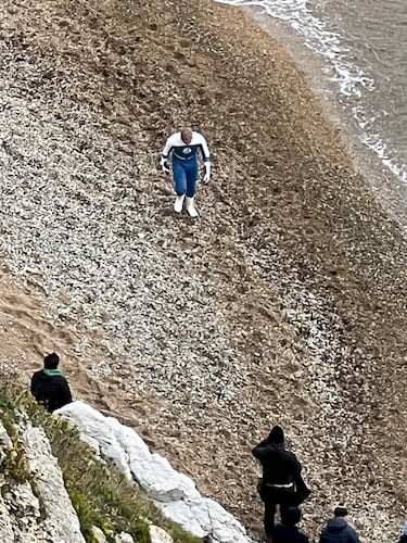 Las nuevas imágenes filtradas de ‘Los 4 Fantásticos’ desvelan a Johnny Storm/Antorcha Humana con su traje azul