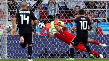 Messi falló el último penalti que lanzó en un Mundial, en Rusia contra Islandia.