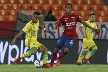 La noche en el Atanasio Girardot inició con homenaje a David González por sus 500 partidos con el Medellín, que posteriormente venció a Bucaramanga y se acerca a los ocho.