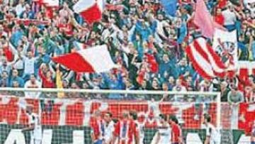 <b>NUNCA DEFRAUDA. </b>La afición colchonera siempre anima al equipo; ahora le pide que entre en Europa.