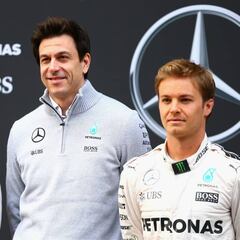 Wolff: "Los problemas entre Nico y Lewis son agotadores"