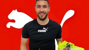 Tachi, con sus botas