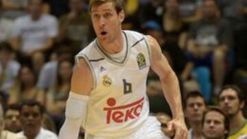 Andrés Nocioni durante el primer partido de la Copa Intercontinental ante entre el Bauru y el Real Madrid.