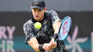 Jarry ganó a Chardy y avanzó a semifinales en el ATP de Bastad