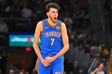 Why isn’t Chet Holmgren playing in the NBA Cup Final Four game against the Rockets?