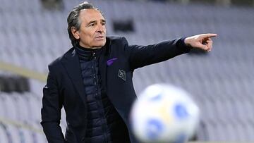 Soccer Football - Serie A - Fiorentina v AC Milan - Stadio Artemio Franchi, Florence, Italy - March 21, 2021 Fiorentina coach Cesare Prandelli REUTERS/Jennifer Lorenzini