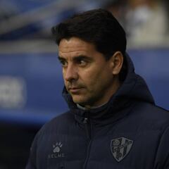 Míchel recluta a siete futbolistas del filial para la recta final