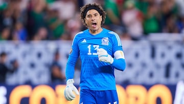 Guillermo Ochoa: “Los jóvenes tienen que venir a ganarme mi lugar”