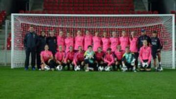 El Barcelona Femenino posa antes de ganar 0-1 al Slavia de Praga.