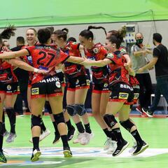 El Rincón de Málaga gana por penaltis y jugará una final copera inédita ante el Elche