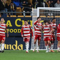 Aprobados y suspensos del Granada: Alcaraz lidera al fin una victoria