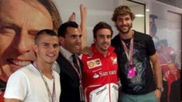 Giovinco, T&eacute;vez y Llorente, con Alonso.