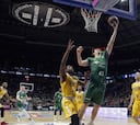 El Unicaja, sin Nedovic, pasa por encima de un UCAM lastrado
