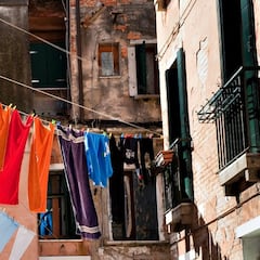 ¿Por qué se lava y se tiende la ropa del revés y por qué es recomendable no hacerlo del derecho?