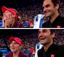 El sonrojante lapsus de Bencic con Federer: todos se rieron