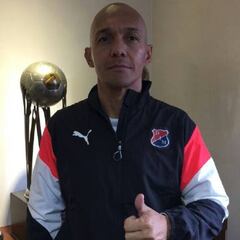 El DIM se retracta de nombrar a Fabio Martínez y busca DT