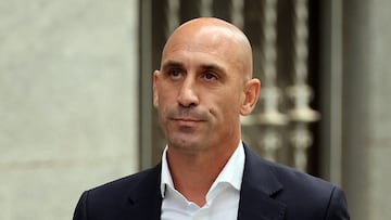 Luis Rubiales, inhabilitado tres años.