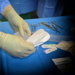 Primera transposición uterina en España a una paciente con cáncer para que pueda tener hijos