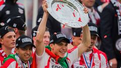 As&iacute; celebr&oacute; el Chucky Lozano su primer campeonato en Europa