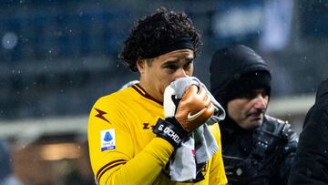 Ochoa y la Salernitana, cerca de puestos de descenso en Serie A