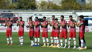 Jugadores del Granada en Albania.