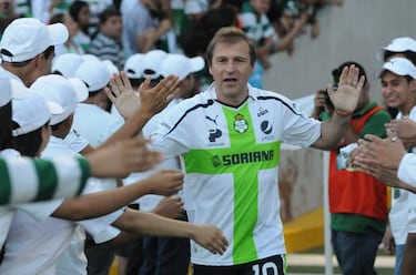 ¿Qué fue de Héctor Adomaitis, el ídolo de Cruz Azul?