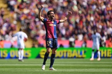 Uno de los jugadores clave de la temporada. Gracias a su polivalencia y versatilidad, Flick ha tenido un central, un pivote defensivo y un lateral derecho en sus manos. Y en todas las posiciones, rozando la perfecci¨®n.