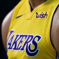 Doncic helps Lakers convince player to join from arch-rivals