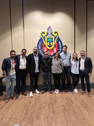 Se reúnen Mikel Arriola y Amaury Vergara en Guadalajara
