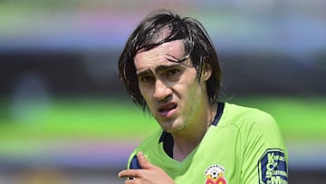 El jugador de Monarcas Morelia y canterano azulcrema interactuó con sus seguidores a través de Instagram Live de As México.