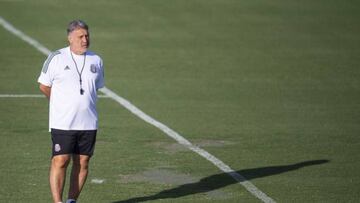 Gerardo Martino no viajar&iacute;a a partidos en Centroam&eacute;rica